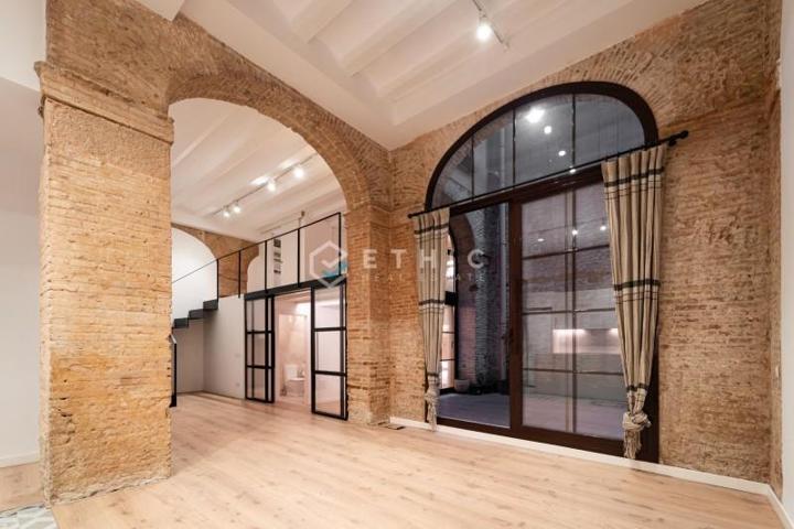 Casa en venta en Barcelona, El Gòtic photo 0
