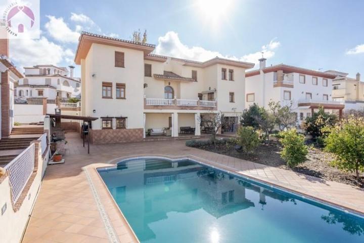 Chalet en venta en Monachil, Monachil photo 0