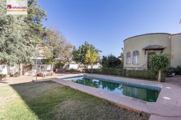 Chalet en venta en Las Gabias, Urb. Los Chopos photo 0