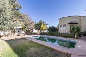 Chalet en venta en Las Gabias, Urb. Los Chopos photo 0