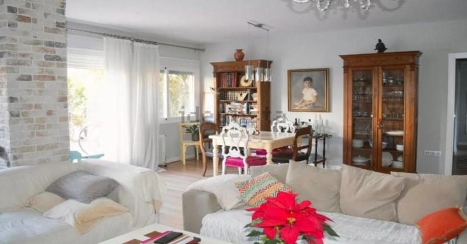 Piso en venta en Sevilla, Los Remedios photo 0