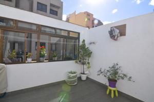 Casa en venta en Las Palmas de Gran Canaria, Guanarteme photo 0