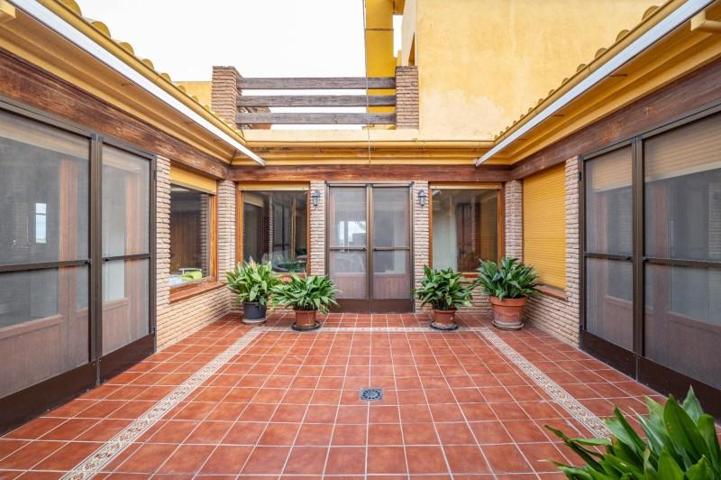 Chalet en venta en Alhendín, Urb. el arenal photo 0