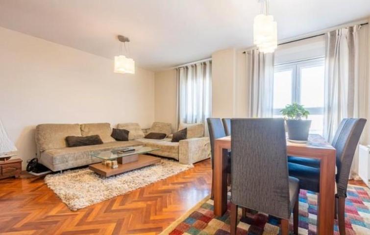 Aticos en venta en Madrid, Embajadores photo 0