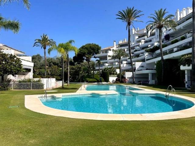 Duplex en venta en Marbella, Urbanización Golf Río Real, 29603 photo 0