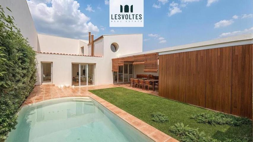 Chalet en venta en Pals, Carrer Samaria, 17256 photo 0