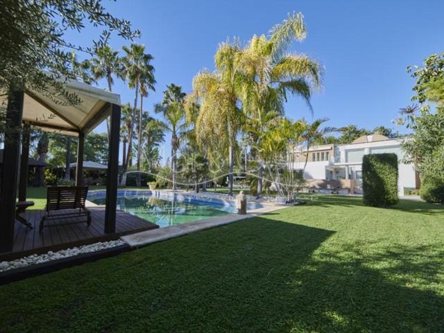 Chalet en venta en Alicante photo 0