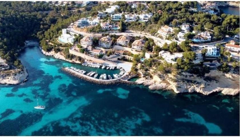 Chalet en venta en Calvia, Costa dEn Blanes photo 0