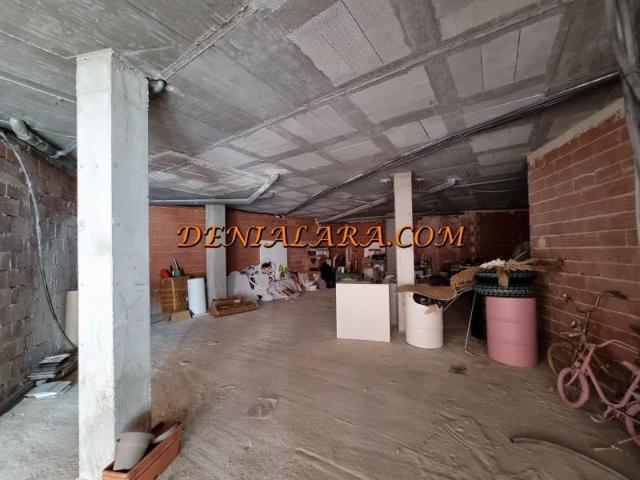 Local comercial en alquiler en Pego photo 0