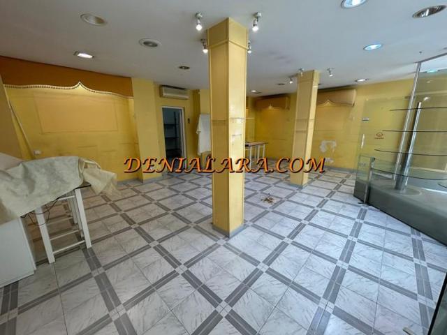 Local comercial en alquiler en Denia photo 0