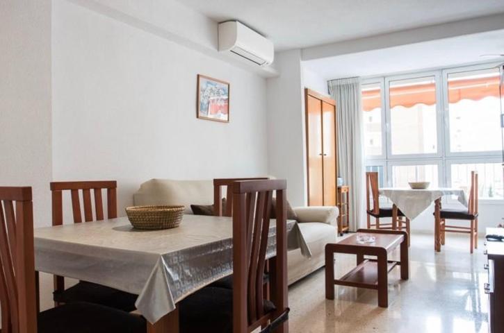 Piso en alquiler en Benidorm, Levante photo 0