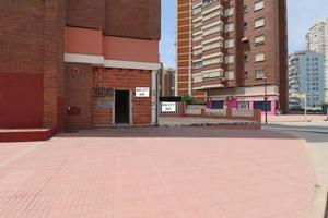Local comercial en alquiler en Benidorm, Levante photo 0