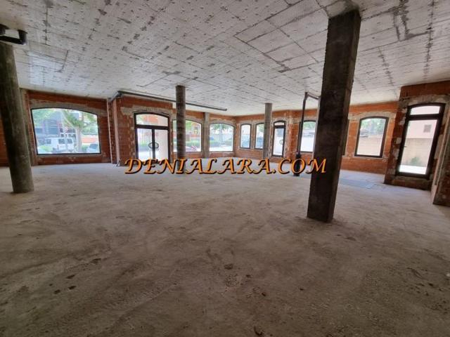 Local comercial en alquiler en Pedreguer photo 0