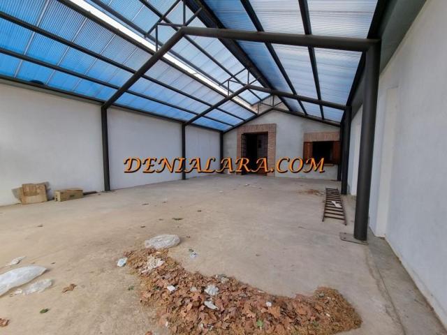 Local comercial en alquiler en Ondara photo 0
