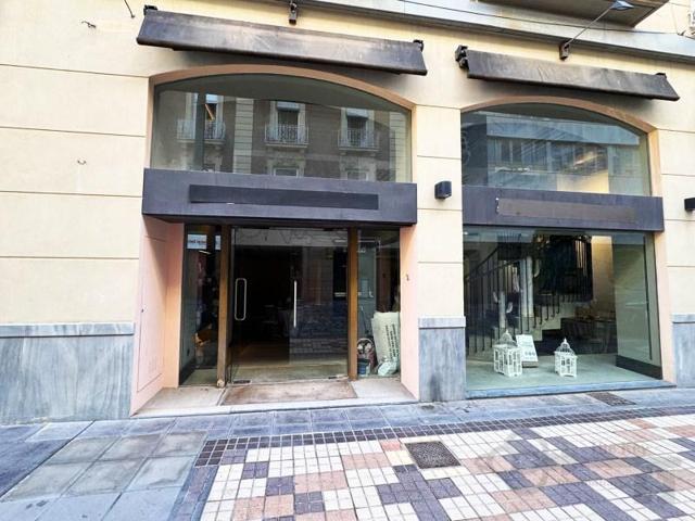 Local comercial en alquiler en Cartagena photo 0