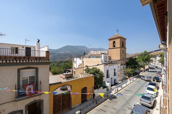 Casa en venta en Béznar, Beznar photo 0