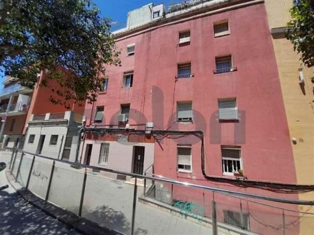 Piso en venta en Barcelona, Área de Barcelona photo 0