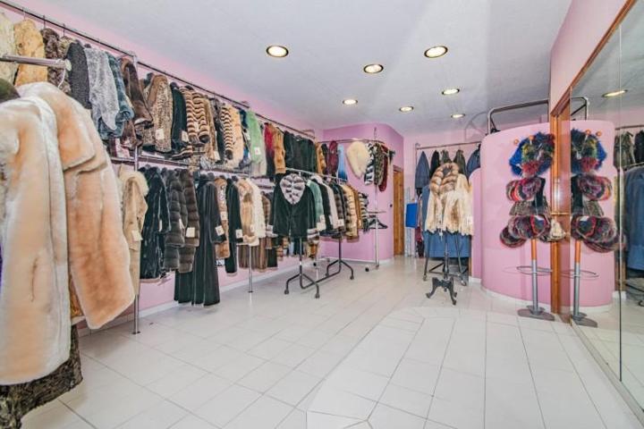 Local comercial en venta en Granada, Alminares photo 0