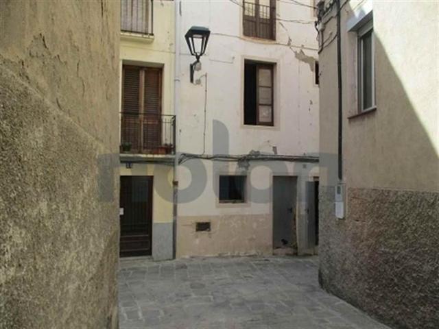 Adosada en venta en Berga, Berguedà photo 0