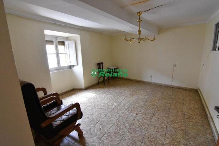 Casa en venta en Ciudad Rodrigo, Santa Clara photo 0