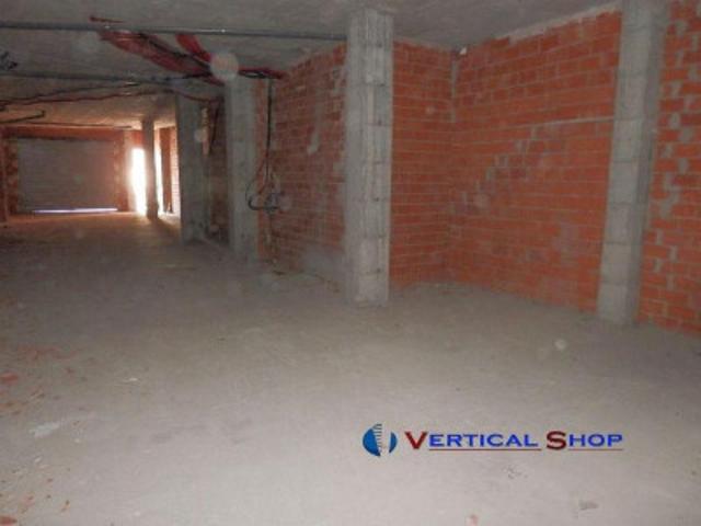 Local comercial en venta en Caudete, Echegaray photo 0