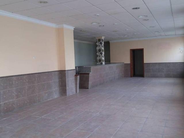 Local comercial en venta en Baena, Zona Peones Camineros photo 0
