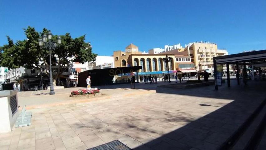 Local comercial en venta en Torremolinos, Centro photo 0