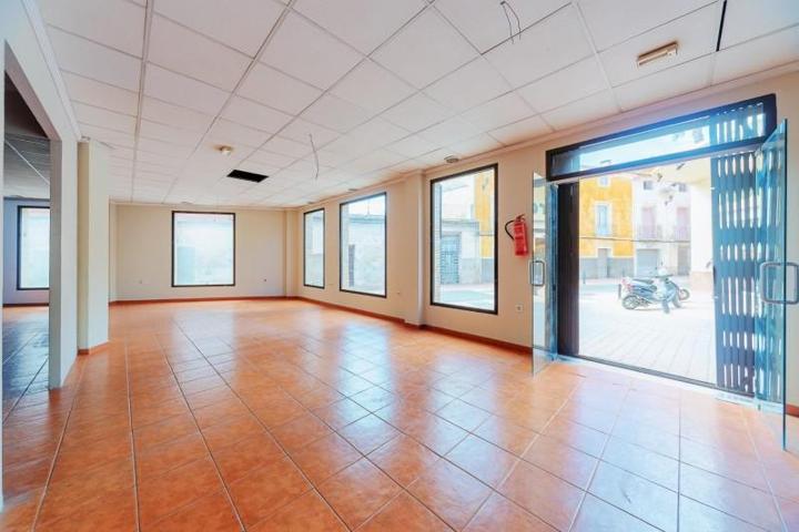 Local comercial en venta en Mula, Mula centro photo 0