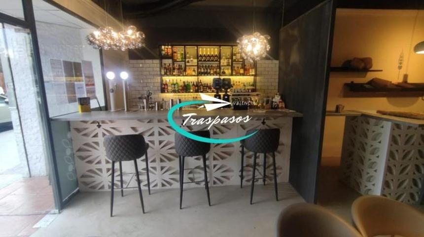 Local comercial en alquiler en Valencia, Patraix photo 0