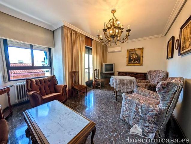 Piso en venta en Linares, Calle Gumersindo Azcárate, 23700 photo 0