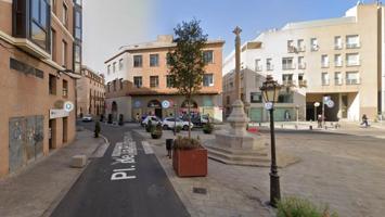 Local comercial en venta en Reus, Pza. Purísima Sangre photo 0