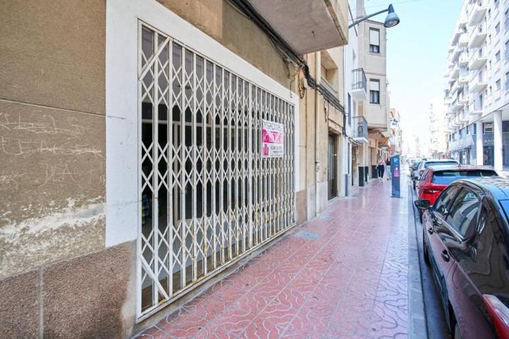 Local comercial en venta en Vinaròs, CENTRO photo 0
