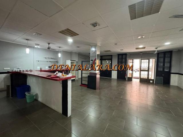 Local comercial en venta en Denia photo 0
