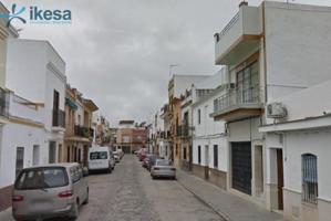 Adosada en venta en Coria del Río, Avda. de andalucía photo 0
