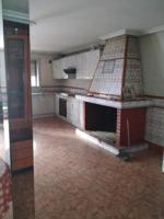 Chalet en venta en Plasencia, Calle Cabezabellosa, 10600 photo 0