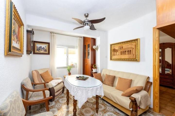 Piso en venta en Granada, Zaidín photo 0