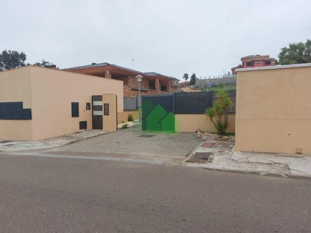 Terreno en venta en Badajoz, VAGUADAS, LAS photo 0