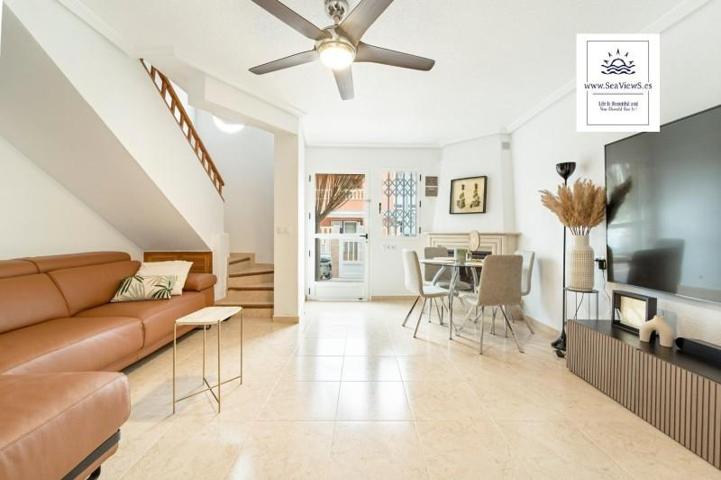 Adosada en venta en Torrevieja, Playa de los Náufragos photo 0