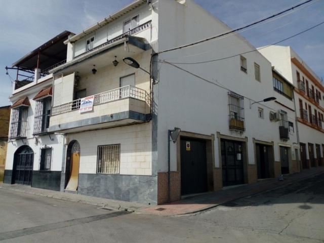 Edificio en venta en Puente Genil, Santo Domingo photo 0