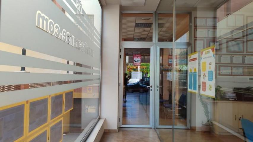 Local comercial en alquiler en Baena, Centro-Ensanche photo 0