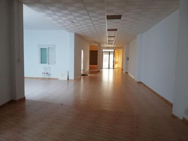 Local comercial en alquiler en Baena, Zona Juncal-San Antón photo 0