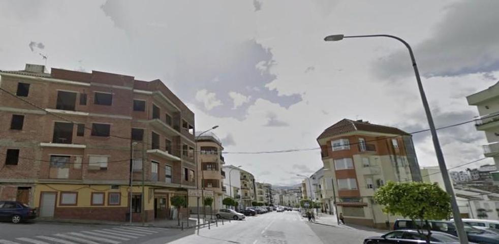 Local comercial en alquiler en Baena, Zona Juncal-San Antón photo 0