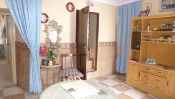 Casa en venta en Baena, Almedina photo 0