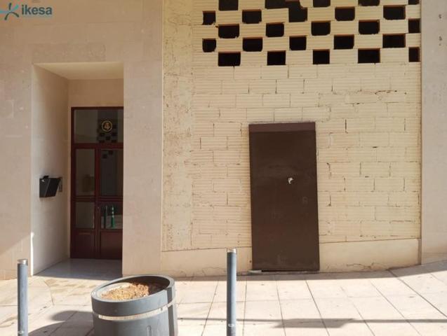 Local comercial en venta en Almendralejo, CENTRO photo 0