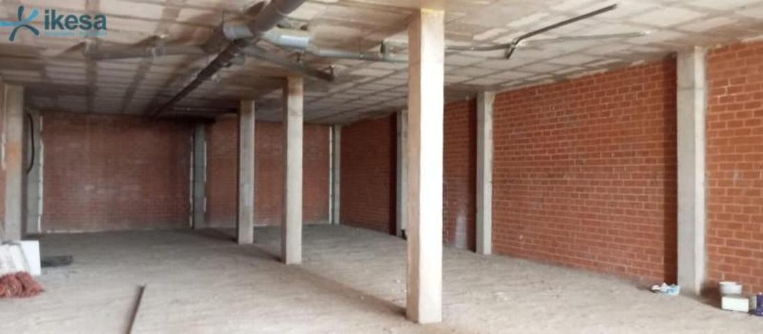 Oficina en venta en Monesterio, Casco urbano photo 0