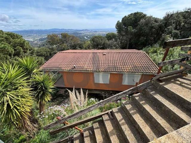 Chalet en venta en Palafolls, Maresme photo 0