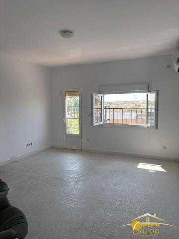 Piso en venta en Mérida, Avenida de Juan Carlos I, 06800 photo 0
