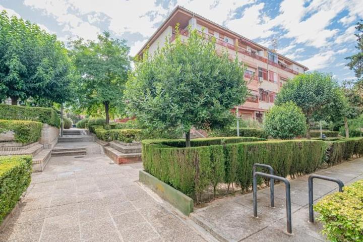 Piso en venta en Granada, Parque nueva granada photo 0