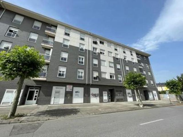 Local comercial en venta en Ponferrada, La Cemba photo 0