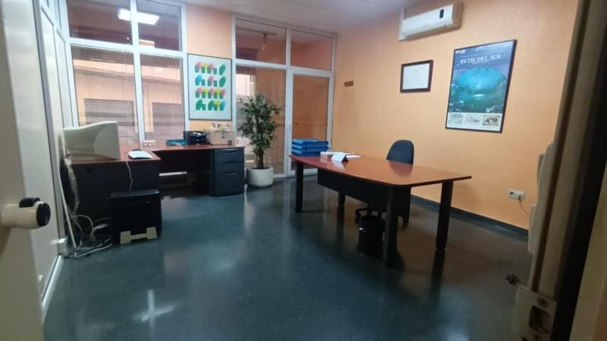 Local comercial en alquiler en Villena, Centro photo 0